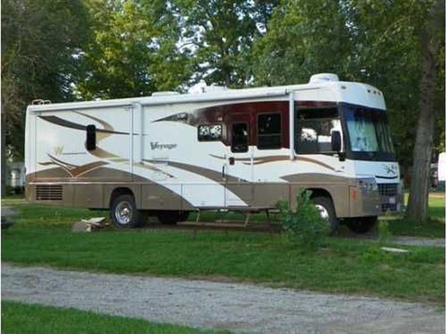 2007 Winnebago Industries Voyage Photo