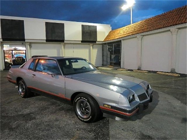 1986 Pontiac Grand Prix Photo