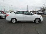 2013 Nissan Versa Photo #9