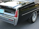 1977 Cadillac Coupe DeVille Photo #29