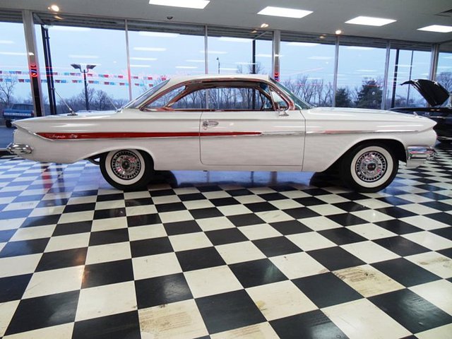 1961 Chevrolet Impala Photo