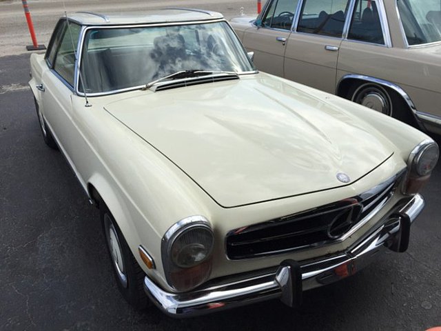 1970 Mercedes-Benz 280SL Photo