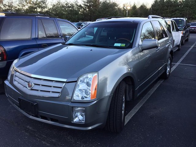 2006 Cadillac SRX Photo