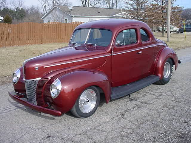 1940 Ford Deluxe Photo