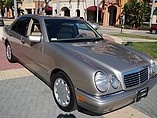 1999 Mercedes-Benz 300TD Photo #9