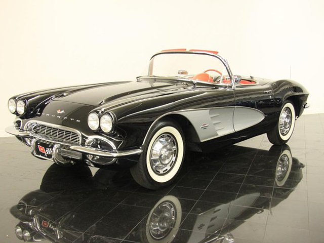 1961 Chevrolet Corvette Photo