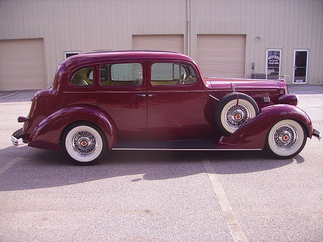 1936 Packard 120 Photo